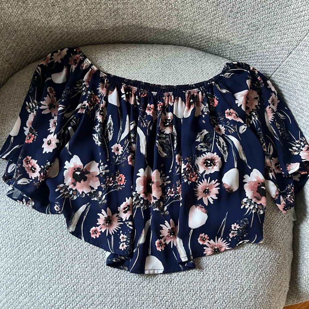 Floral crop top/off the shoulder